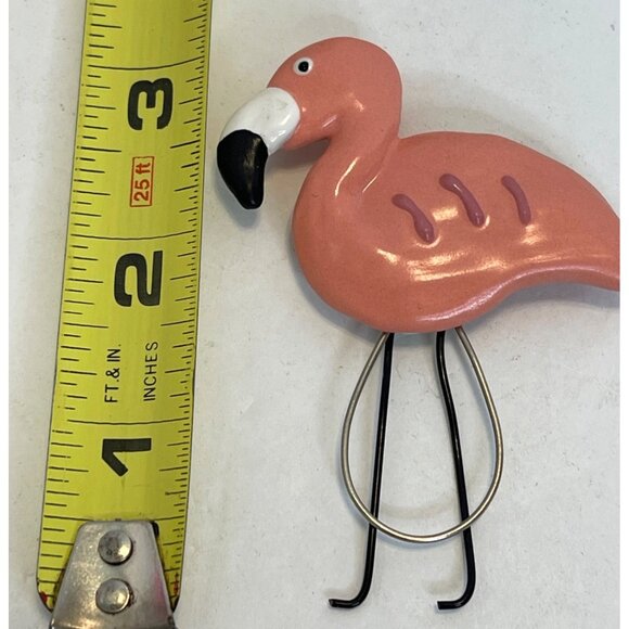 Pink Flamingo Brooch Pin Eyeglass Sunglasses Badge Scarf Holder Studio Art VTG - Picture 6 of 6